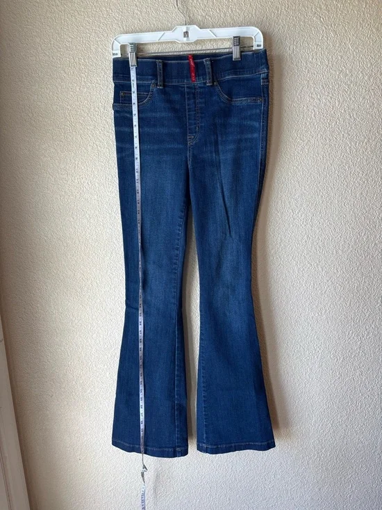 SPANX Dark Blue Flare Jeans Size Small - Picture 7 of 9